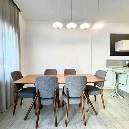 Ring Center / 2br Luxury Apartment *