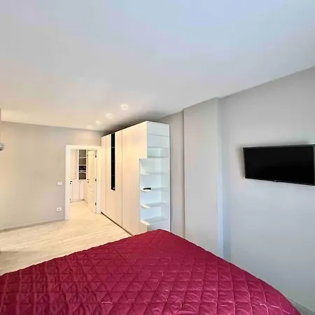 Apartment Ring Center / 2br Luxury Tirana